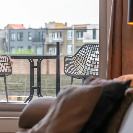 Apartment Cozy Coastal In 2br, Terrace & Garage *